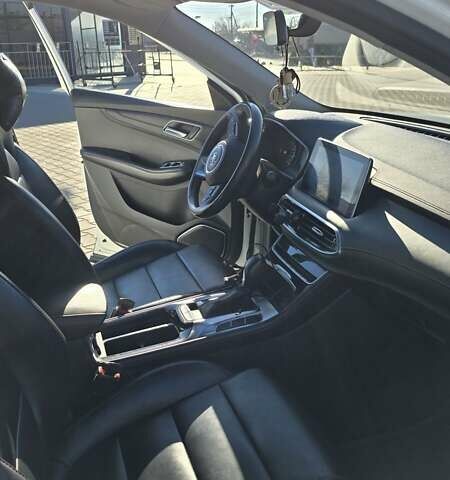 Белый МГ HS, объемом двигателя 1.5 л и пробегом 83 тыс. км за 20000 $, фото 14 на Automoto.ua