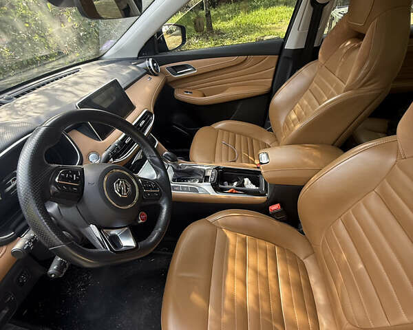 Черный МГ HS, объемом двигателя 2 л и пробегом 60 тыс. км за 18000 $, фото 5 на Automoto.ua