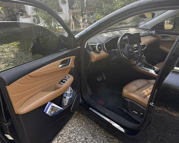 Черный МГ HS, объемом двигателя 2 л и пробегом 60 тыс. км за 18000 $, фото 4 на Automoto.ua