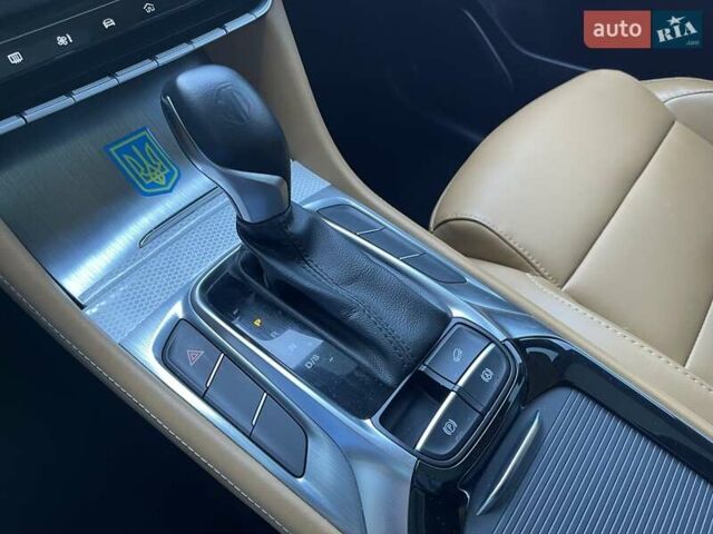 Черный МГ HS, объемом двигателя 1.49 л и пробегом 30 тыс. км за 19800 $, фото 12 на Automoto.ua