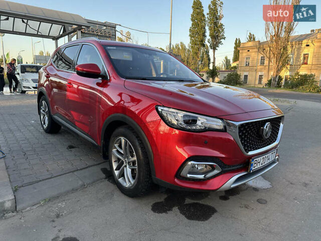 Красный МГ HS, объемом двигателя 1.5 л и пробегом 15 тыс. км за 17700 $, фото 2 на Automoto.ua