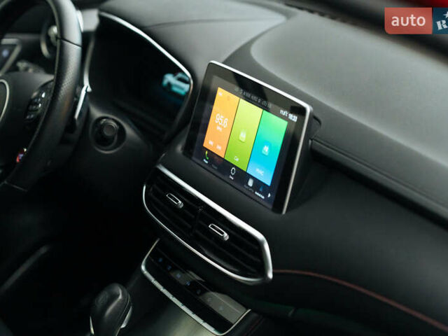 Красный МГ HS, объемом двигателя 2 л и пробегом 38 тыс. км за 19957 $, фото 5 на Automoto.ua