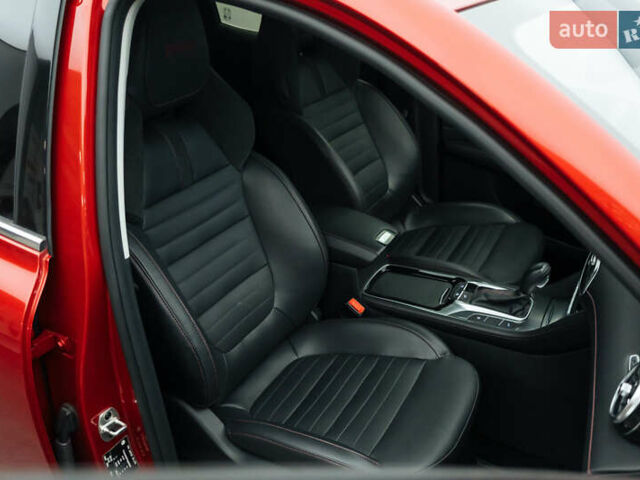 Красный МГ HS, объемом двигателя 2 л и пробегом 38 тыс. км за 19957 $, фото 3 на Automoto.ua