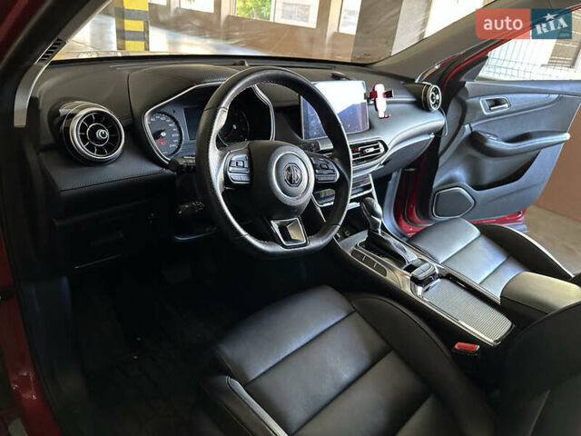 Красный МГ HS, объемом двигателя 1.5 л и пробегом 15 тыс. км за 17700 $, фото 6 на Automoto.ua