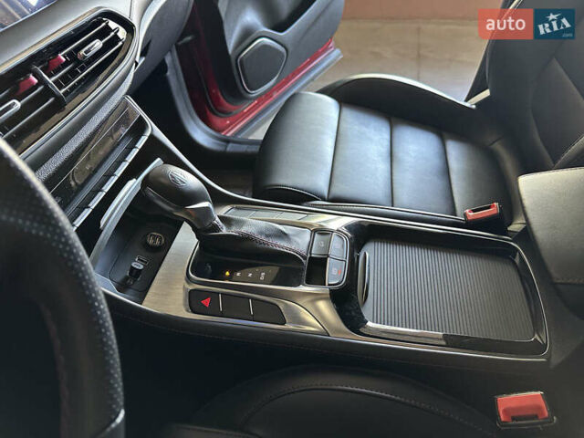 Красный МГ HS, объемом двигателя 1.5 л и пробегом 15 тыс. км за 17700 $, фото 9 на Automoto.ua