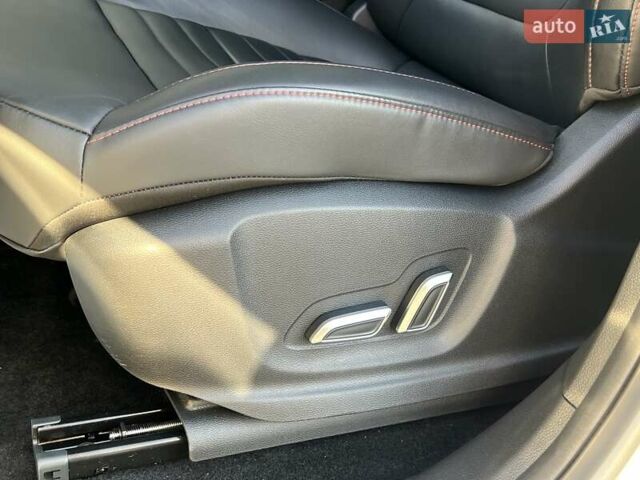 Серый МГ HS, объемом двигателя 1.49 л и пробегом 2 тыс. км за 23474 $, фото 12 на Automoto.ua