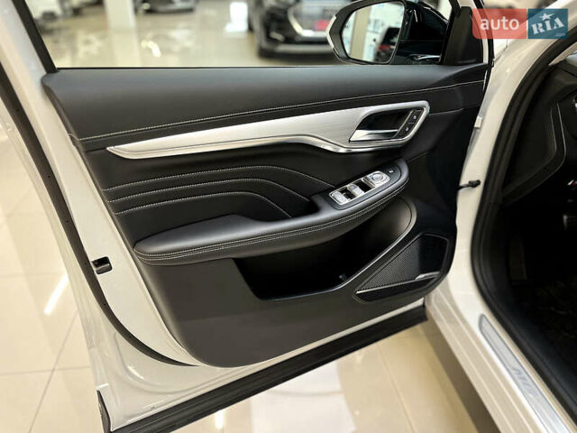 Белый МГ Marvel R, объемом двигателя 0 л и пробегом 1 тыс. км за 35189 $, фото 18 на Automoto.ua