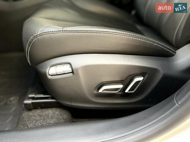 Белый МГ Marvel R, объемом двигателя 0 л и пробегом 1 тыс. км за 35189 $, фото 20 на Automoto.ua