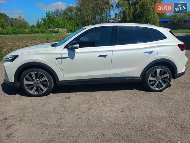 Белый МГ Marvel R, объемом двигателя 0 л и пробегом 11 тыс. км за 30000 $, фото 6 на Automoto.ua