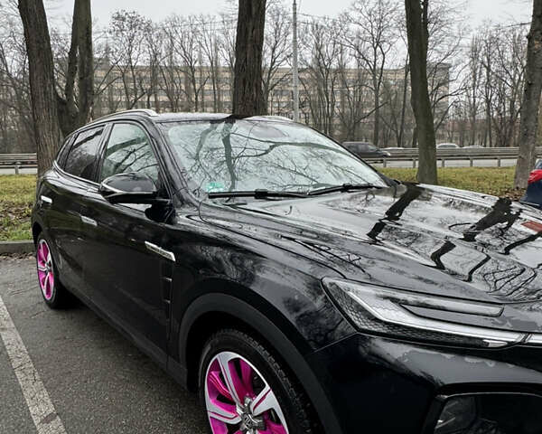 Черный МГ Marvel R, объемом двигателя 0 л и пробегом 69 тыс. км за 24500 $, фото 4 на Automoto.ua