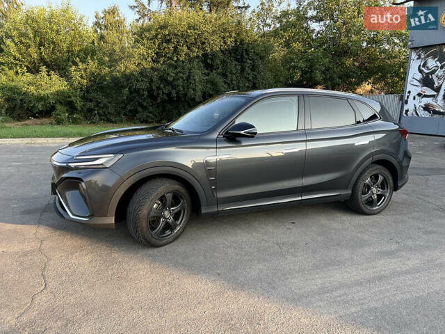 Серый МГ Marvel R, объемом двигателя 0 л и пробегом 65 тыс. км за 19950 $, фото 9 на Automoto.ua