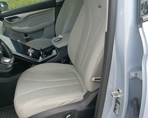 Серый МГ Marvel R, объемом двигателя 0 л и пробегом 41 тыс. км за 22000 $, фото 12 на Automoto.ua