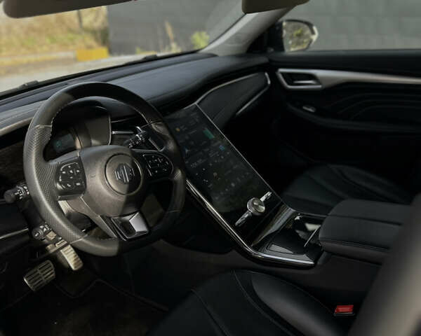 Серый МГ Marvel R, объемом двигателя 0 л и пробегом 103 тыс. км за 20500 $, фото 8 на Automoto.ua