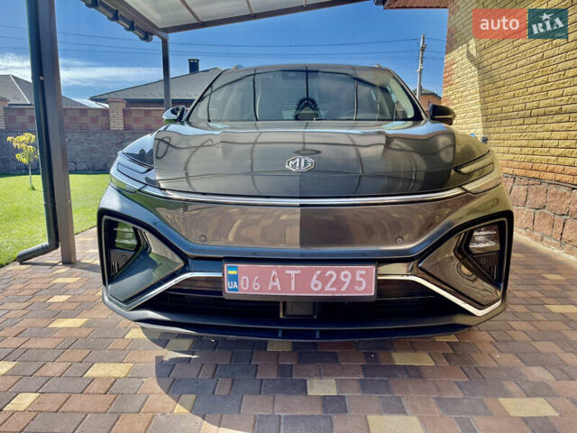 Серый МГ Marvel R, объемом двигателя 0 л и пробегом 10 тыс. км за 27800 $, фото 1 на Automoto.ua