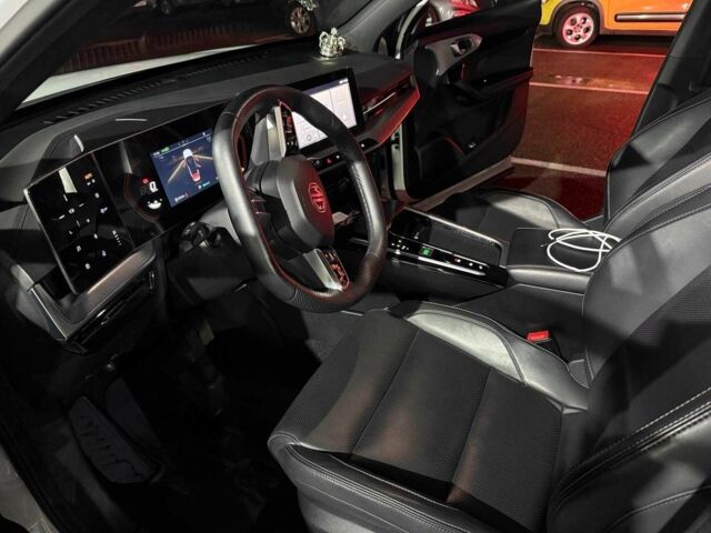 Белый МГ One, объемом двигателя 1.5 л и пробегом 30 тыс. км за 19000 $, фото 7 на Automoto.ua