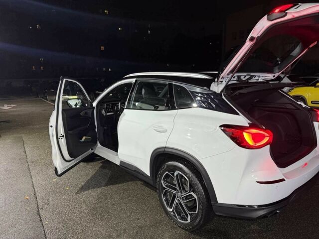 Белый МГ One, объемом двигателя 1.5 л и пробегом 30 тыс. км за 19000 $, фото 1 на Automoto.ua