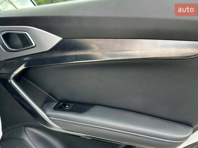 Белый МГ One, объемом двигателя 1.5 л и пробегом 32 тыс. км за 21300 $, фото 20 на Automoto.ua
