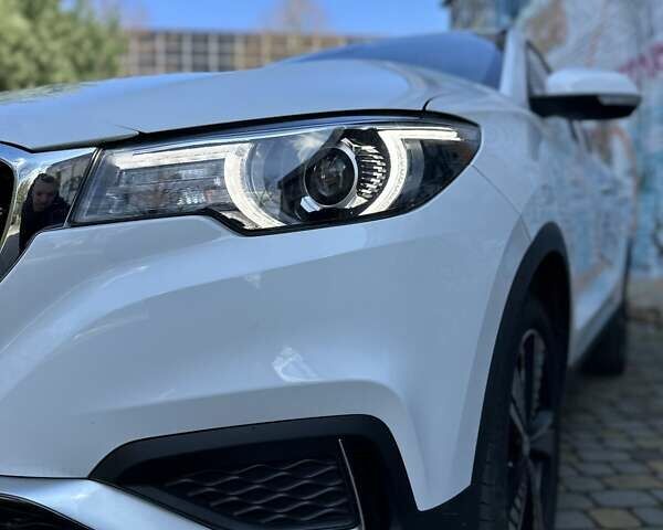 Белый МГ ZS EV, объемом двигателя 0 л и пробегом 156 тыс. км за 13599 $, фото 11 на Automoto.ua