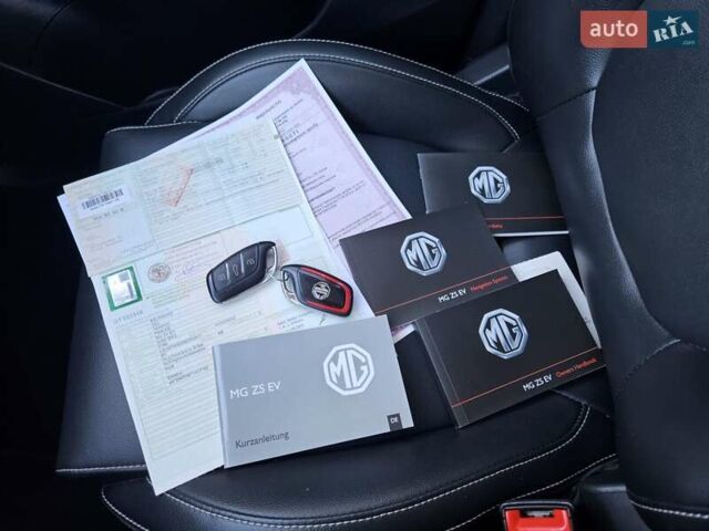 Белый МГ ZS EV, объемом двигателя 0 л и пробегом 62 тыс. км за 13700 $, фото 87 на Automoto.ua