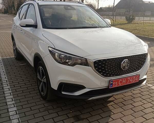 Белый МГ ZS EV, объемом двигателя 0 л и пробегом 36 тыс. км за 12999 $, фото 2 на Automoto.ua