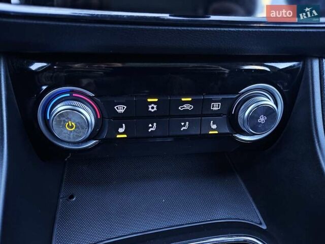 Белый МГ ZS EV, объемом двигателя 0 л и пробегом 62 тыс. км за 13700 $, фото 54 на Automoto.ua