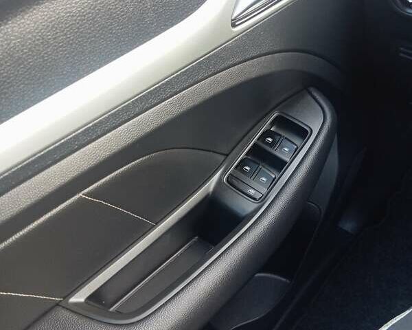 Белый МГ ZS EV, объемом двигателя 0 л и пробегом 36 тыс. км за 12999 $, фото 25 на Automoto.ua