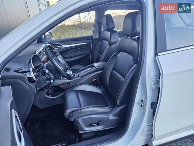 Белый МГ ZS EV, объемом двигателя 0 л и пробегом 62 тыс. км за 13700 $, фото 75 на Automoto.ua