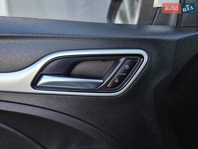 Белый МГ ZS EV, объемом двигателя 0 л и пробегом 62 тыс. км за 13700 $, фото 60 на Automoto.ua