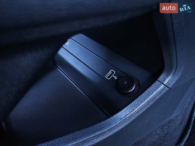 Белый МГ ZS EV, объемом двигателя 0 л и пробегом 62 тыс. км за 13700 $, фото 71 на Automoto.ua