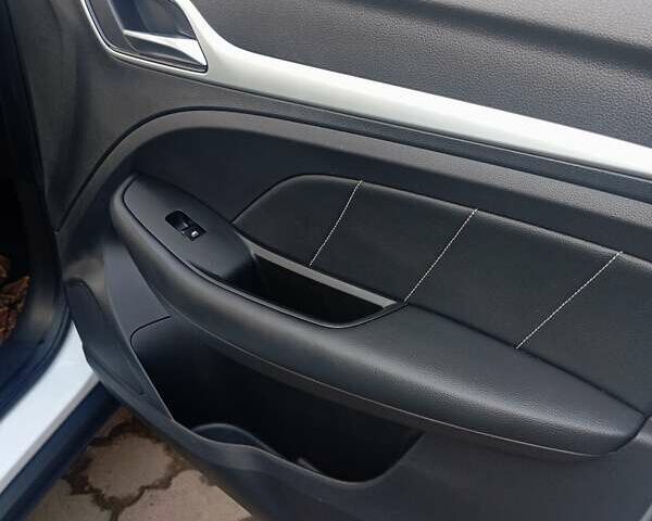 Белый МГ ZS EV, объемом двигателя 0 л и пробегом 36 тыс. км за 12999 $, фото 9 на Automoto.ua