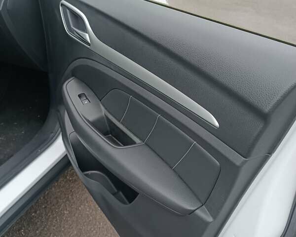 Белый МГ ZS EV, объемом двигателя 0 л и пробегом 31 тыс. км за 13900 $, фото 18 на Automoto.ua