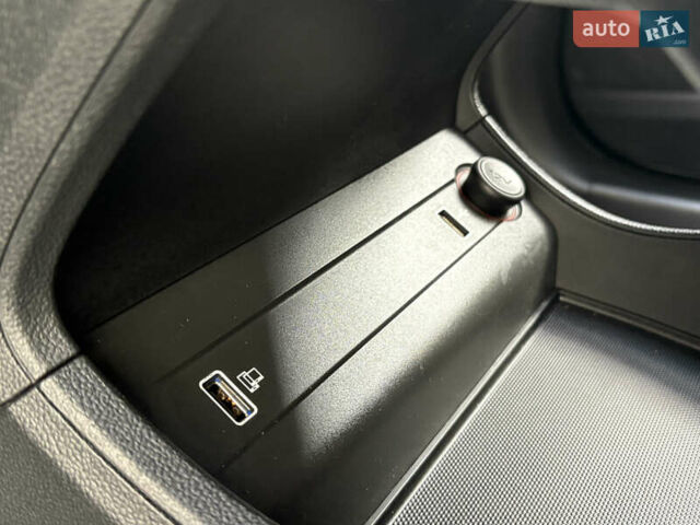 Белый МГ ZS EV, объемом двигателя 0 л и пробегом 52 тыс. км за 13650 $, фото 55 на Automoto.ua