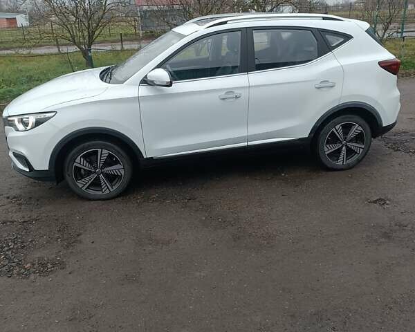 Белый МГ ZS EV, объемом двигателя 0 л и пробегом 31 тыс. км за 13900 $, фото 3 на Automoto.ua
