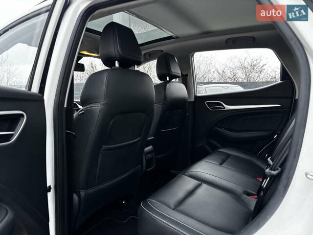 Белый МГ ZS EV, объемом двигателя 0 л и пробегом 36 тыс. км за 14450 $, фото 40 на Automoto.ua