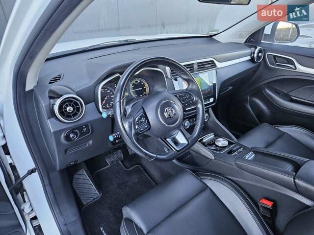 Белый МГ ZS EV, объемом двигателя 0 л и пробегом 62 тыс. км за 13700 $, фото 76 на Automoto.ua