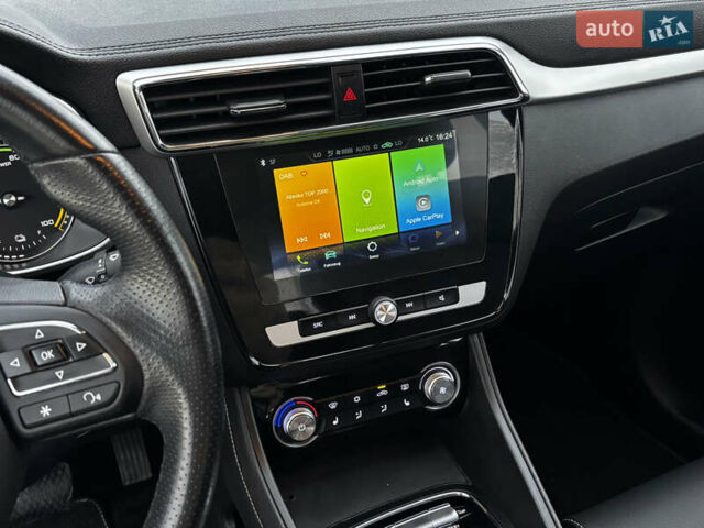 Белый МГ ZS EV, объемом двигателя 0 л и пробегом 36 тыс. км за 14450 $, фото 15 на Automoto.ua