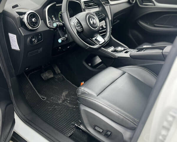 Білий МГ ZS EV, об'ємом двигуна 0 л та пробігом 52 тис. км за 12650 $, фото 7 на Automoto.ua