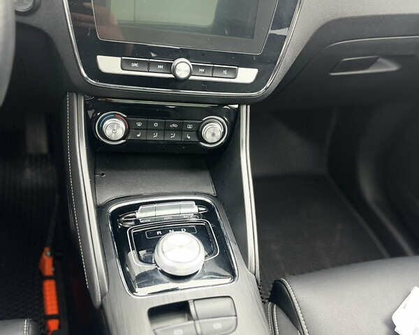 Білий МГ ZS EV, об'ємом двигуна 0 л та пробігом 52 тис. км за 12650 $, фото 14 на Automoto.ua