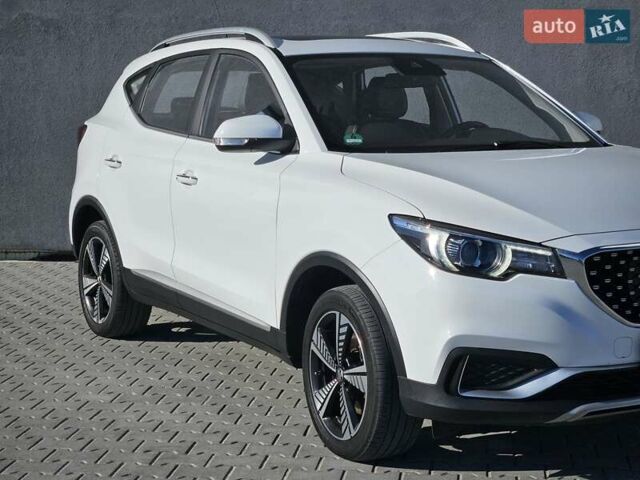 Белый МГ ZS EV, объемом двигателя 0 л и пробегом 62 тыс. км за 13700 $, фото 12 на Automoto.ua