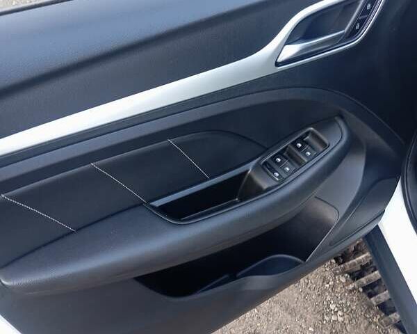 Белый МГ ZS EV, объемом двигателя 0 л и пробегом 36 тыс. км за 12999 $, фото 15 на Automoto.ua