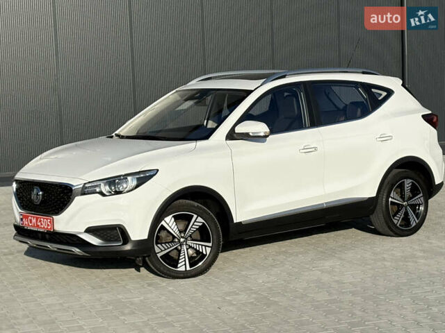 Белый МГ ZS EV, объемом двигателя 0 л и пробегом 52 тыс. км за 13650 $, фото 11 на Automoto.ua