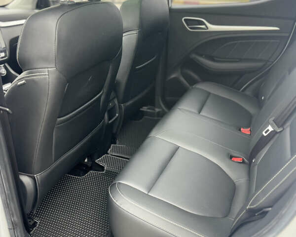 Білий МГ ZS EV, об'ємом двигуна 0 л та пробігом 52 тис. км за 12650 $, фото 6 на Automoto.ua