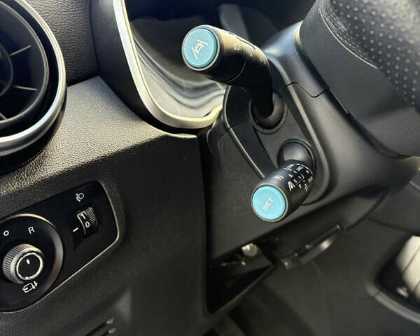 Белый МГ ZS EV, объемом двигателя 0 л и пробегом 52 тыс. км за 13650 $, фото 45 на Automoto.ua