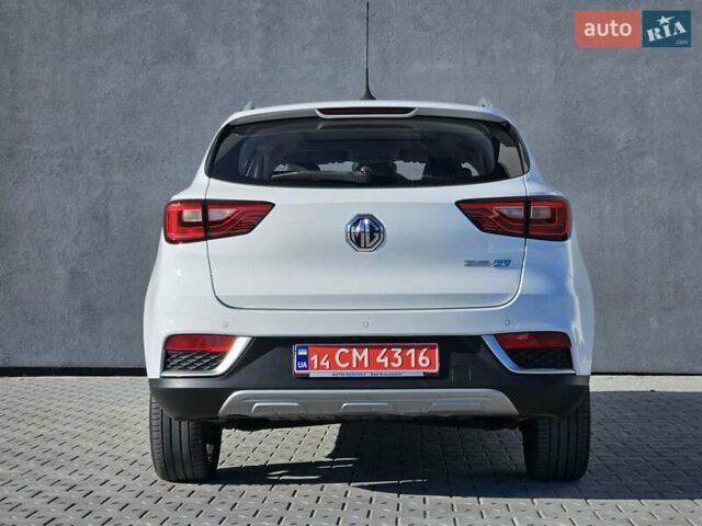 Белый МГ ZS EV, объемом двигателя 0 л и пробегом 62 тыс. км за 13700 $, фото 9 на Automoto.ua