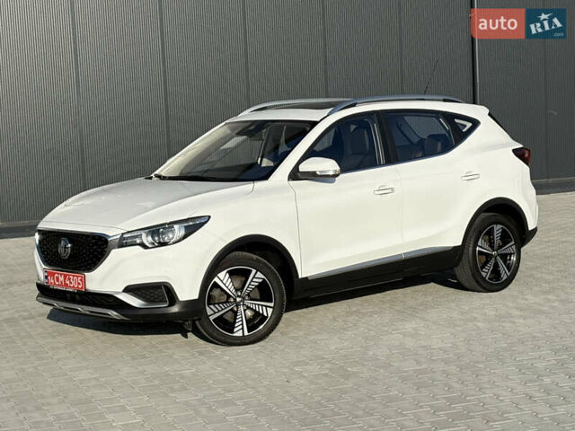 Белый МГ ZS EV, объемом двигателя 0 л и пробегом 52 тыс. км за 13650 $, фото 3 на Automoto.ua
