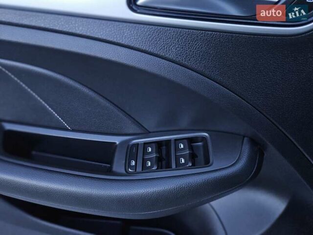 Белый МГ ZS EV, объемом двигателя 0 л и пробегом 62 тыс. км за 13700 $, фото 62 на Automoto.ua