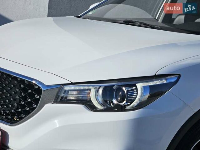 Белый МГ ZS EV, объемом двигателя 0 л и пробегом 62 тыс. км за 13700 $, фото 5 на Automoto.ua