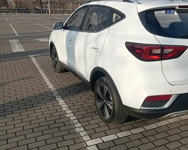 Белый МГ ZS EV, объемом двигателя 0 л и пробегом 36 тыс. км за 12999 $, фото 5 на Automoto.ua