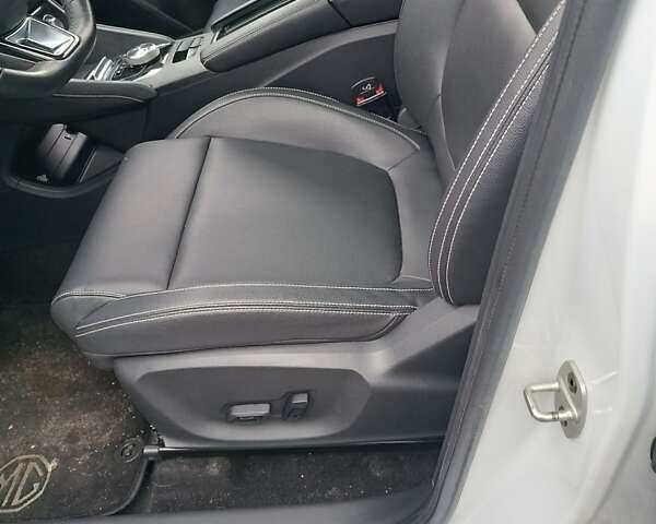 Белый МГ ZS EV, объемом двигателя 0 л и пробегом 31 тыс. км за 13900 $, фото 11 на Automoto.ua