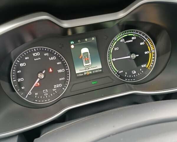 Белый МГ ZS EV, объемом двигателя 0 л и пробегом 31 тыс. км за 13900 $, фото 13 на Automoto.ua